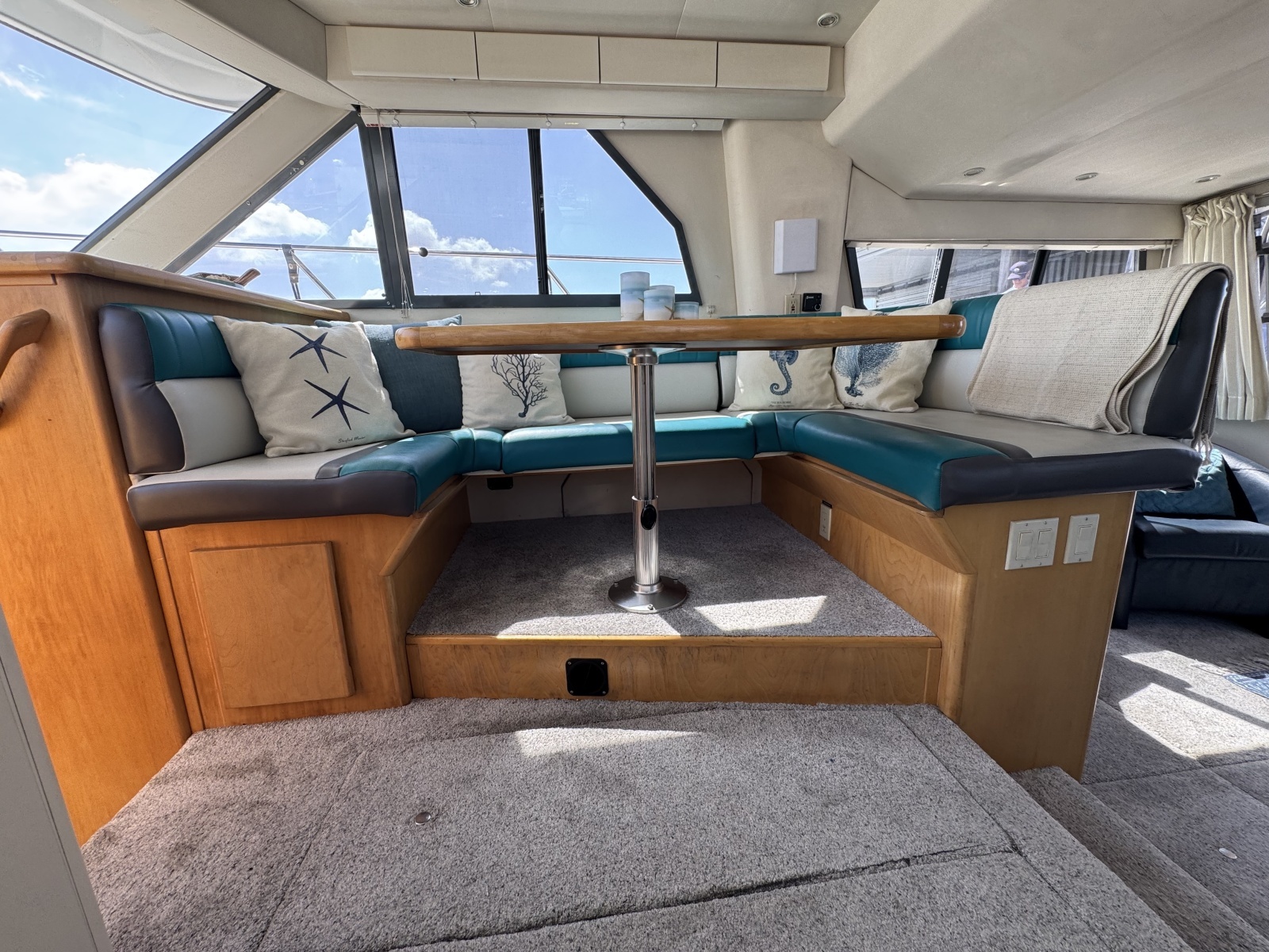 Strait Shooter 38ft Carver Yacht For Sale