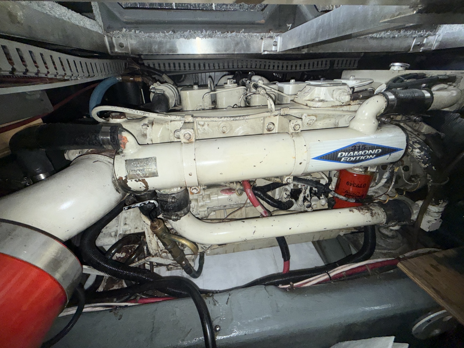 Strait Shooter 38ft Carver Yacht For Sale