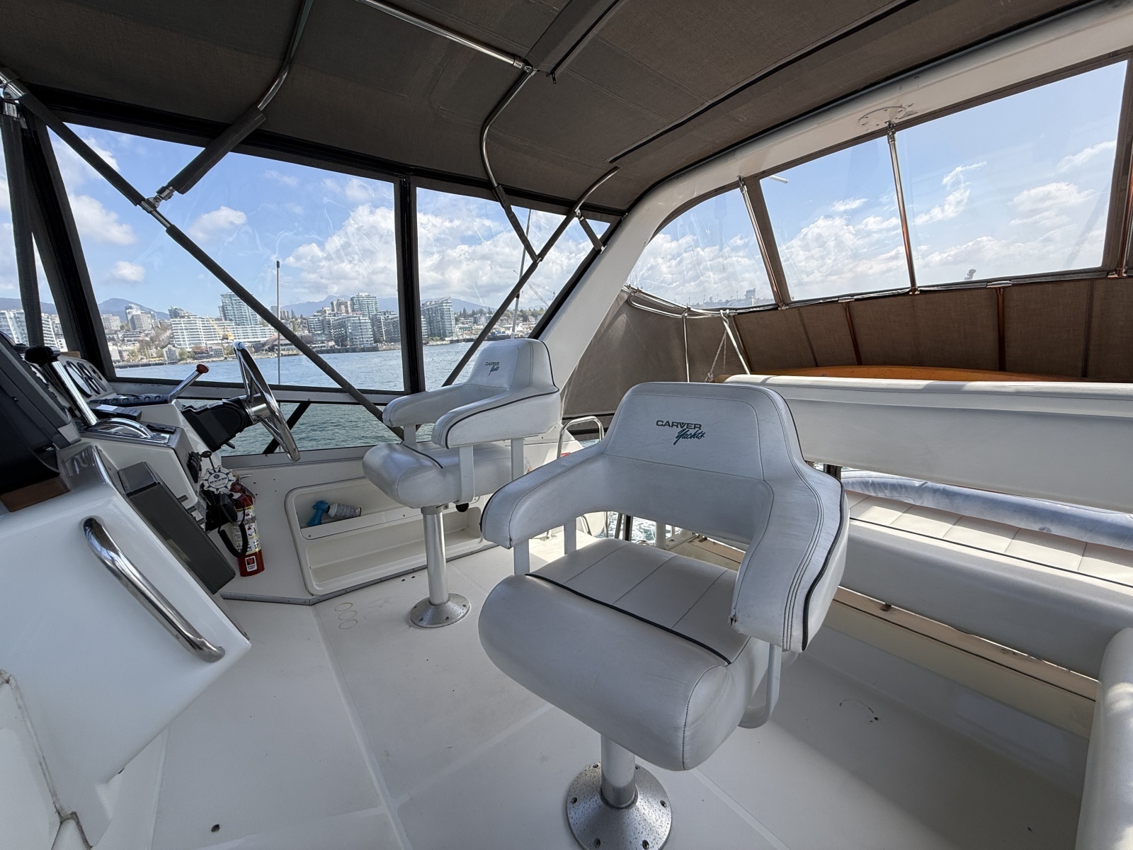 Strait Shooter 38ft Carver Yacht For Sale