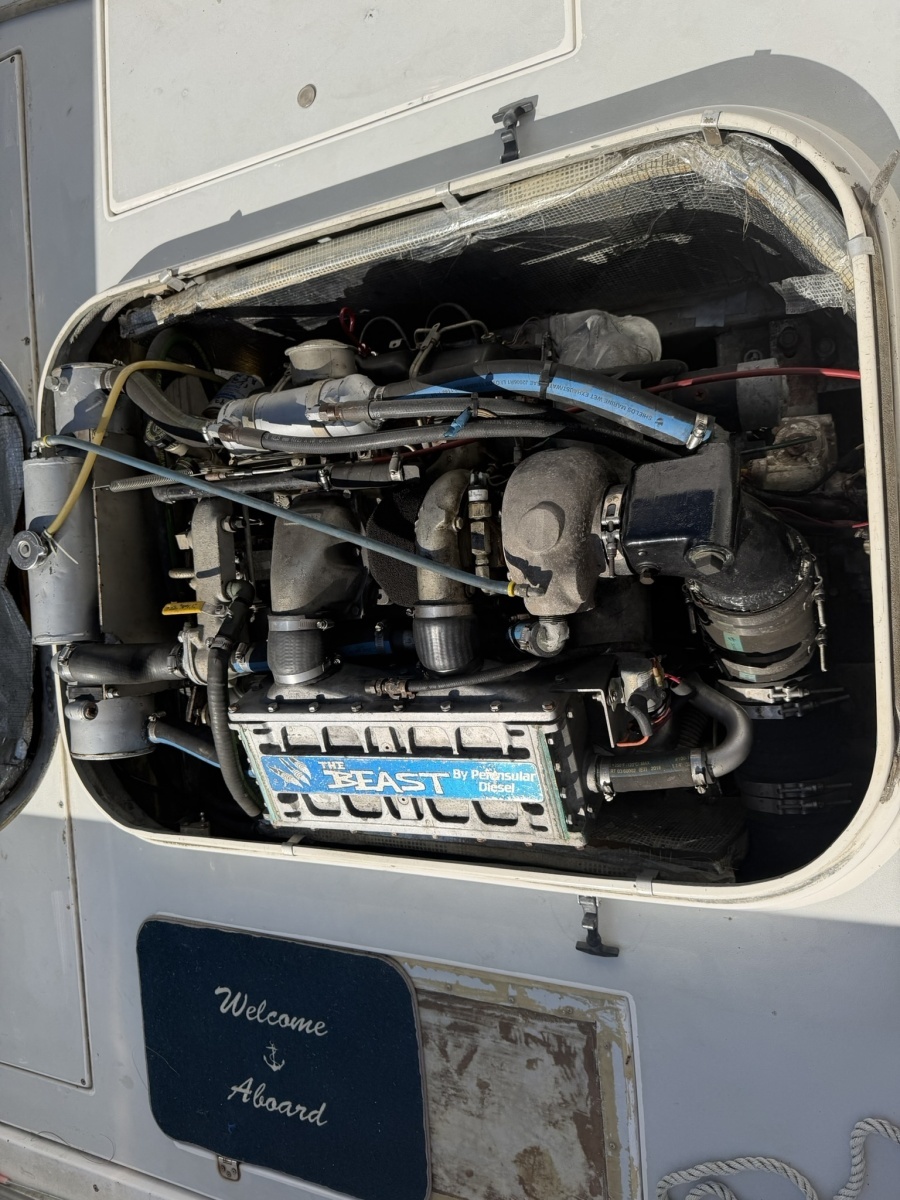 Lucky Us 28ft Albin Yacht For Sale