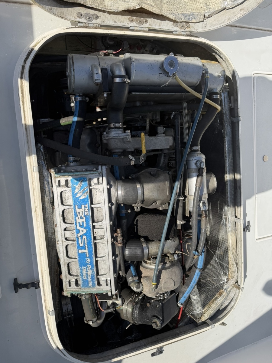 Lucky Us 28ft Albin Yacht For Sale