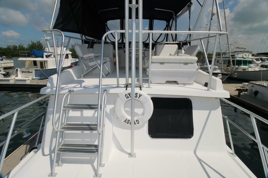 2000 Ricker 42 Classic