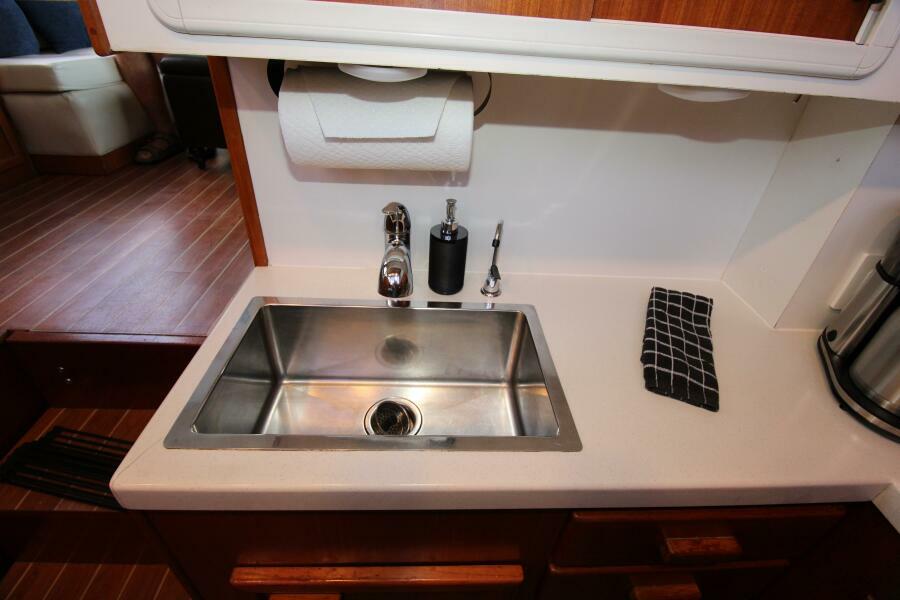 2000 Ricker 42 Classic