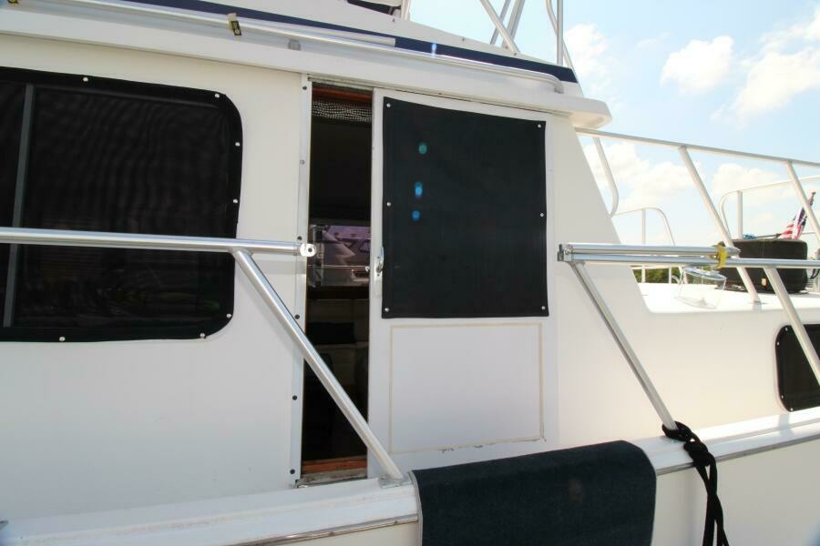 2000 Ricker 42 Classic