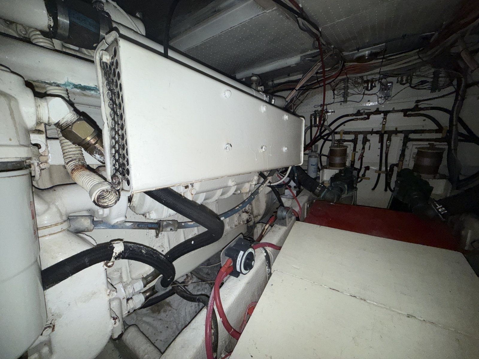 42ft Uniflite Yacht For Sale