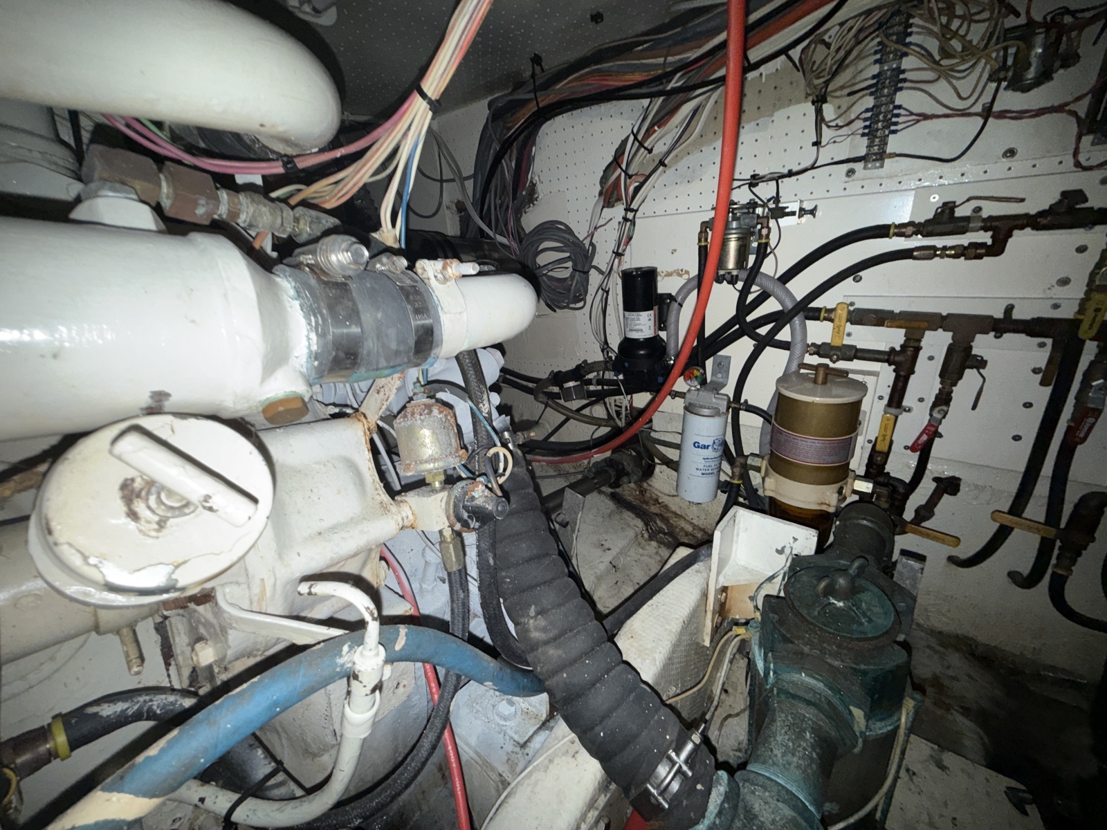 42ft Uniflite Yacht For Sale