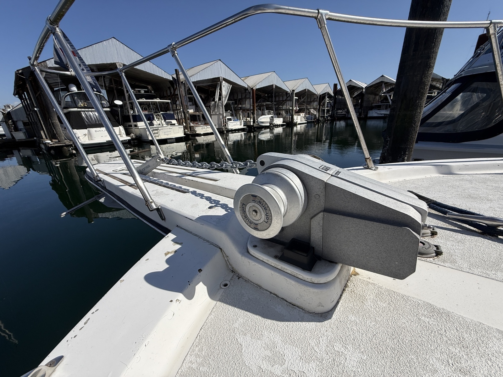 42ft Uniflite Yacht For Sale