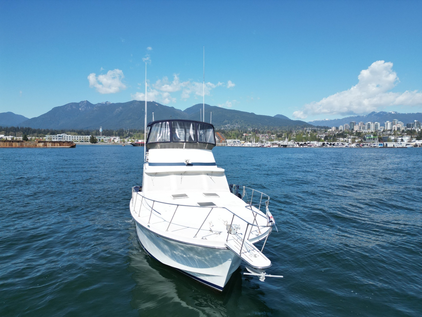 42ft Uniflite Yacht For Sale