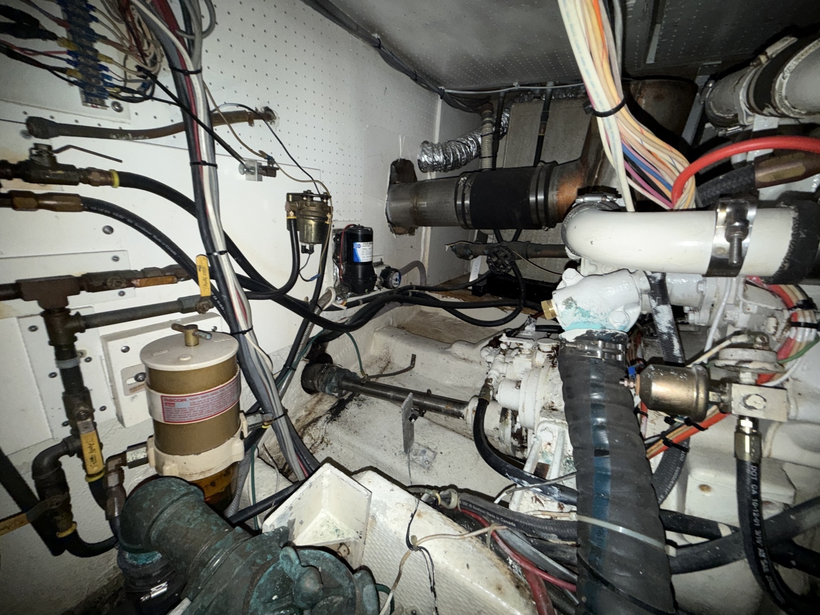 42ft Uniflite Yacht For Sale