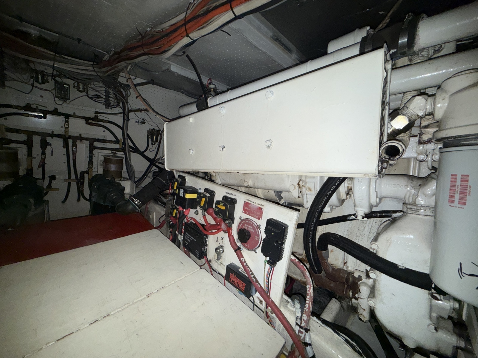 42ft Uniflite Yacht For Sale