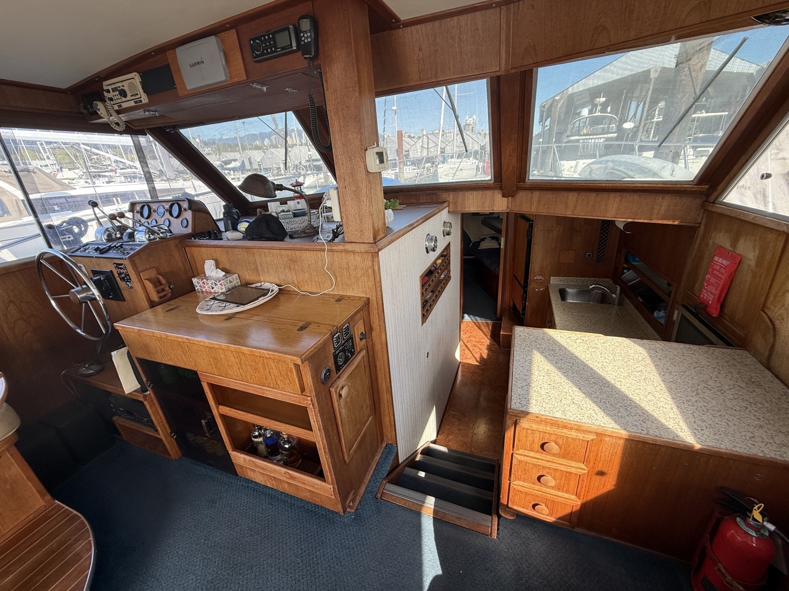 42ft Uniflite Yacht For Sale