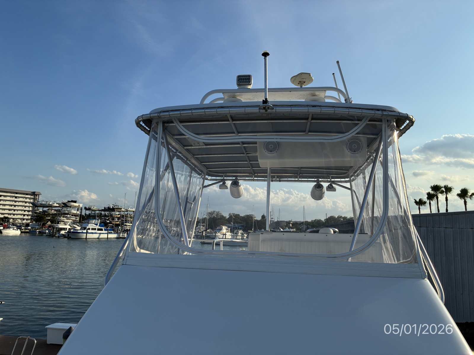 34' Luhrs Flybridge