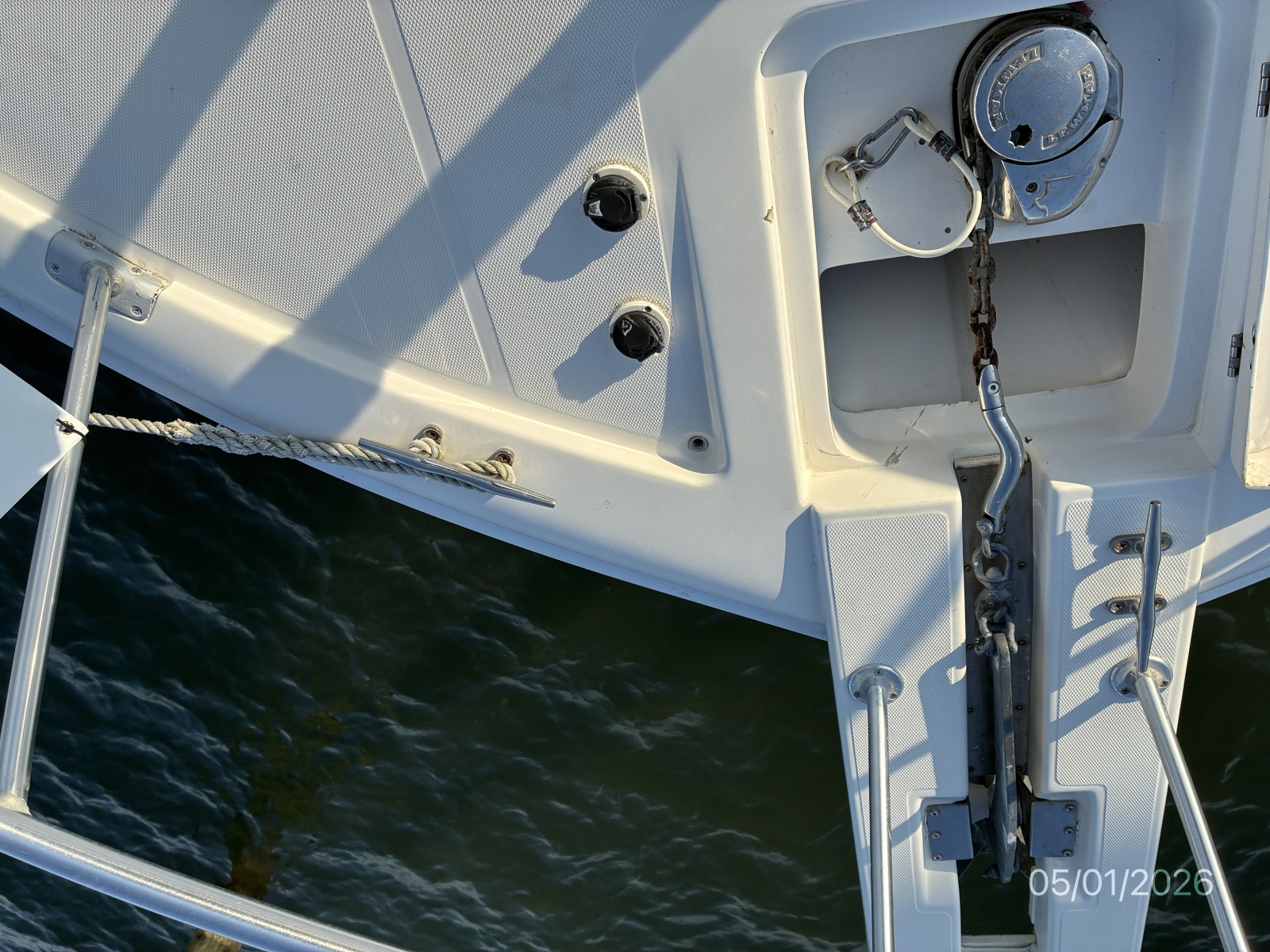 34' Luhrs Bow