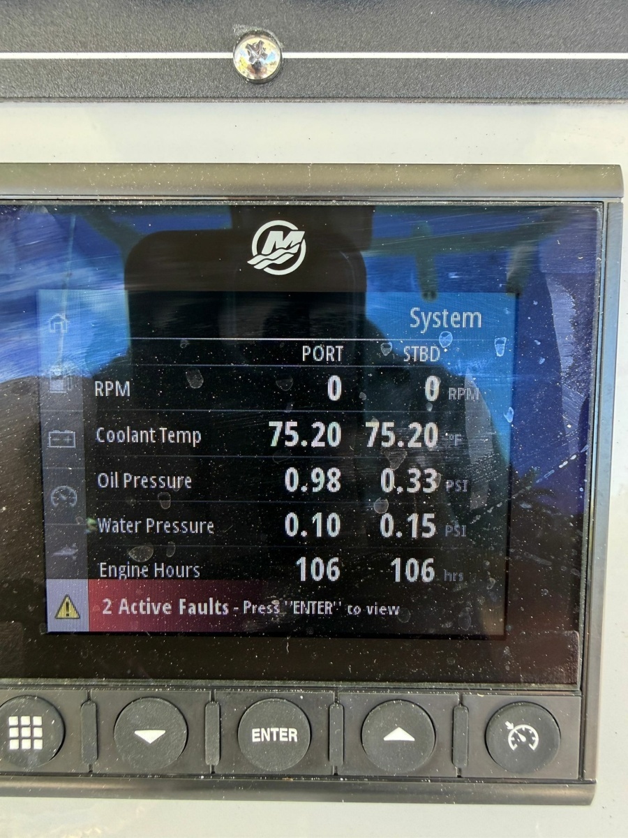 28ft Boston Whaler Yacht For Sale