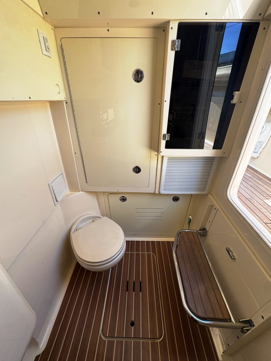 35ft Scout Yacht For Sale