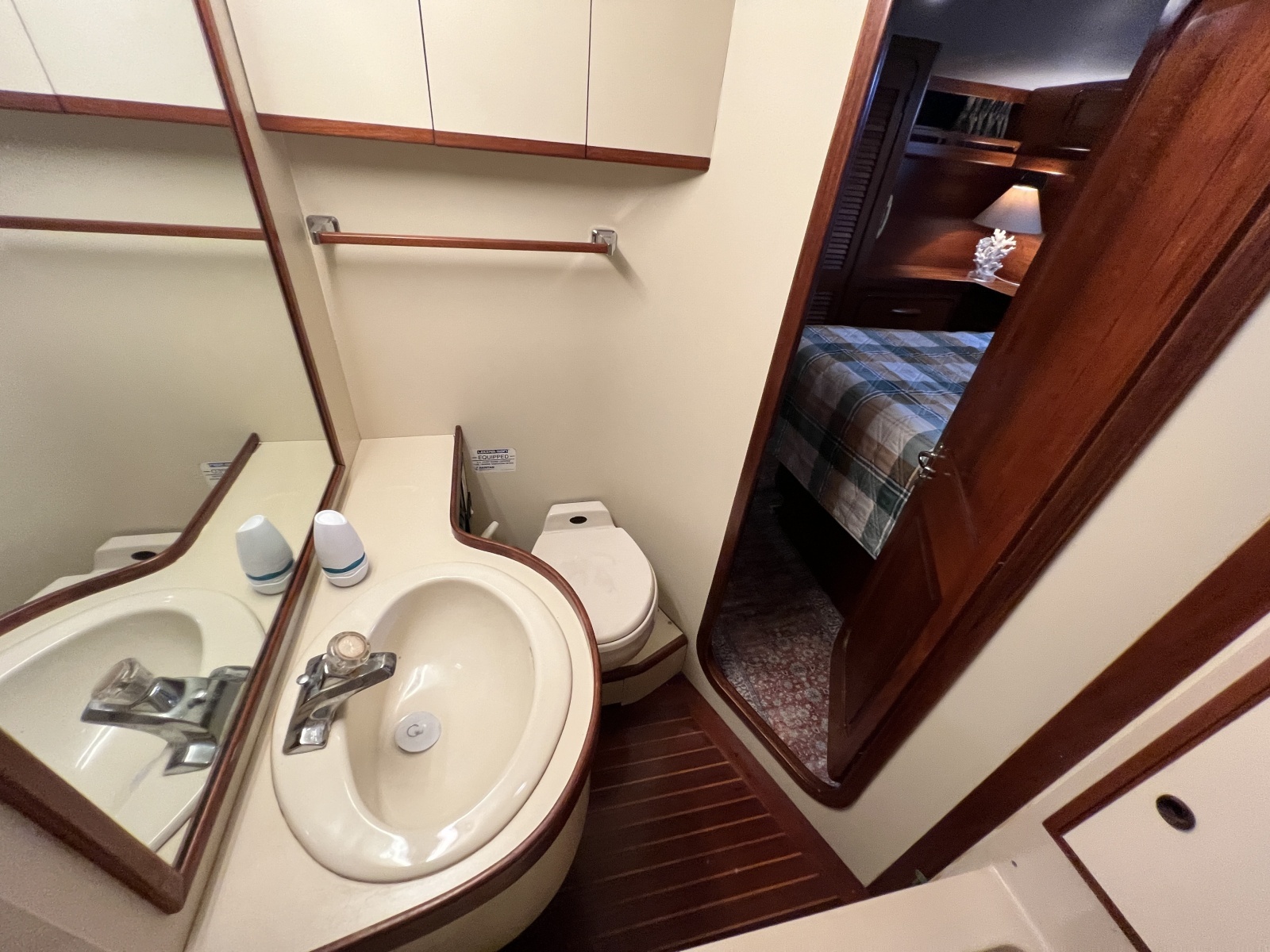 1982 Gulfstar 48 Aft Cabin