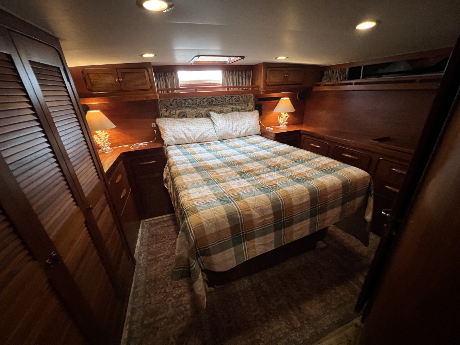 1982 Gulfstar 48 Aft Cabin