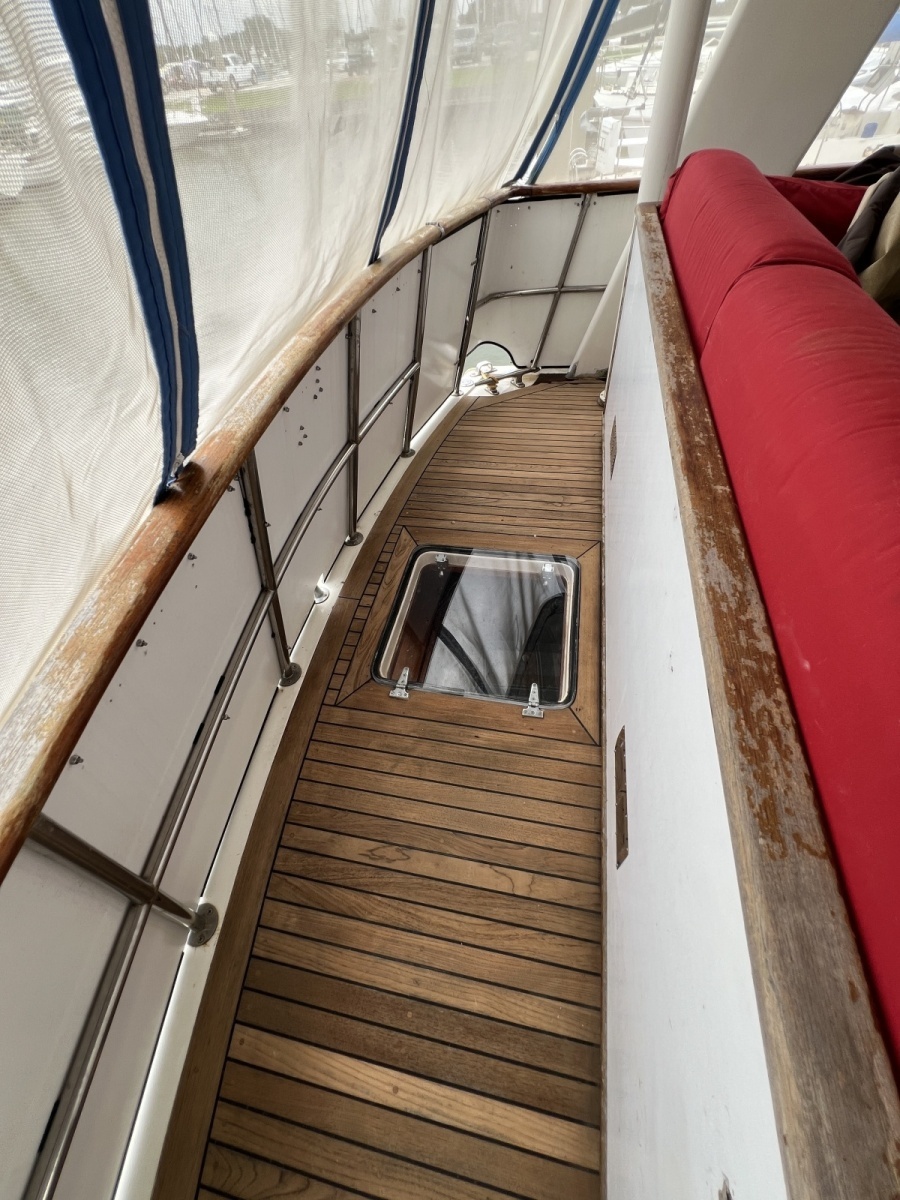 1982 Gulfstar 48 Aft Cabin