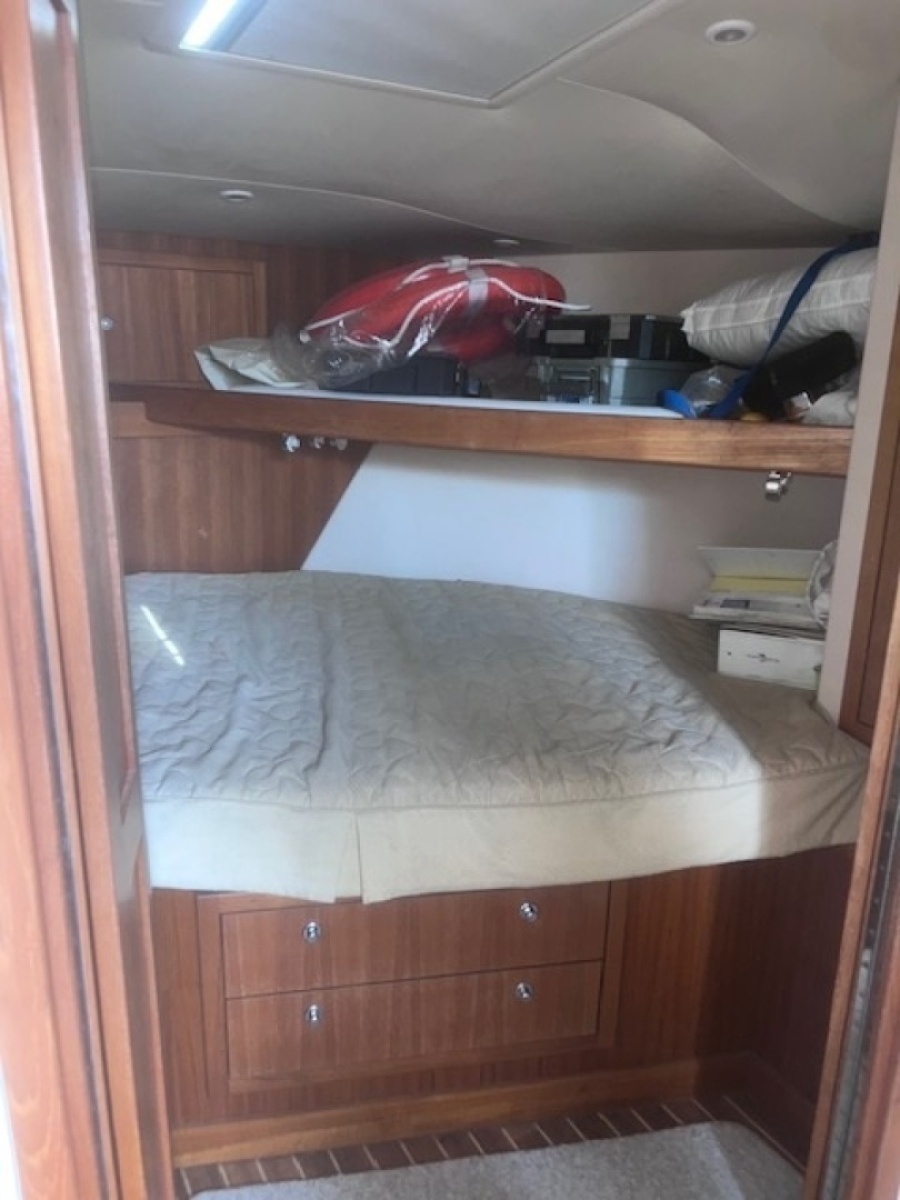 V Berth