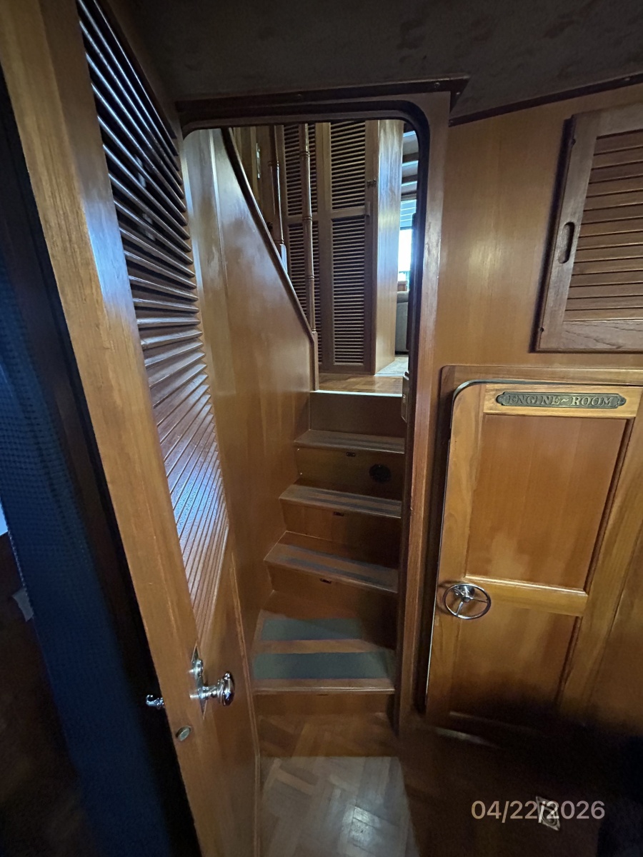 49' DeFever plan B companionway2