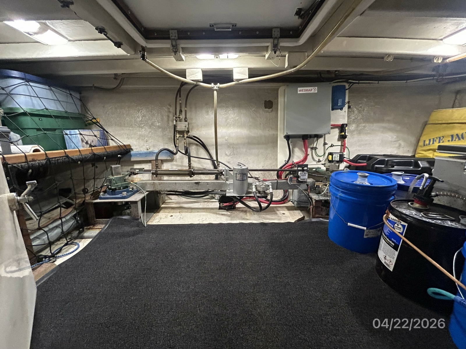 49' DeFever lazarette