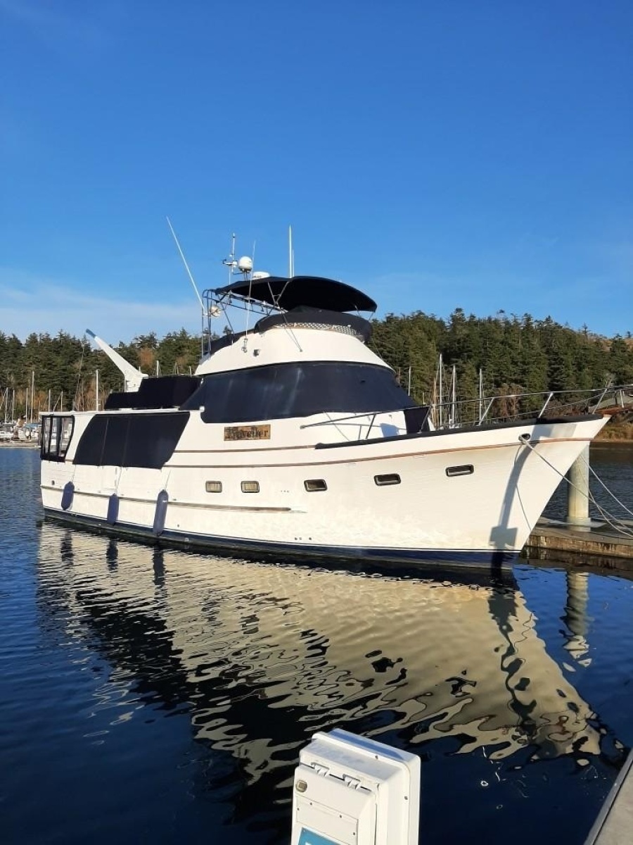 49' DeFever starboard forward profile3