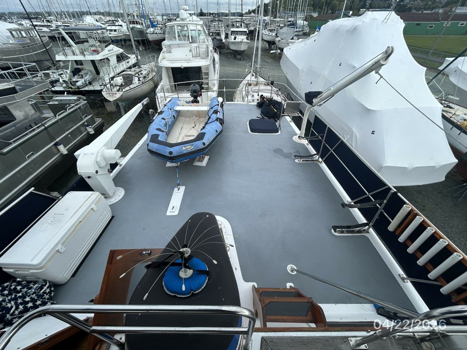 49' DeFever boat deck aft