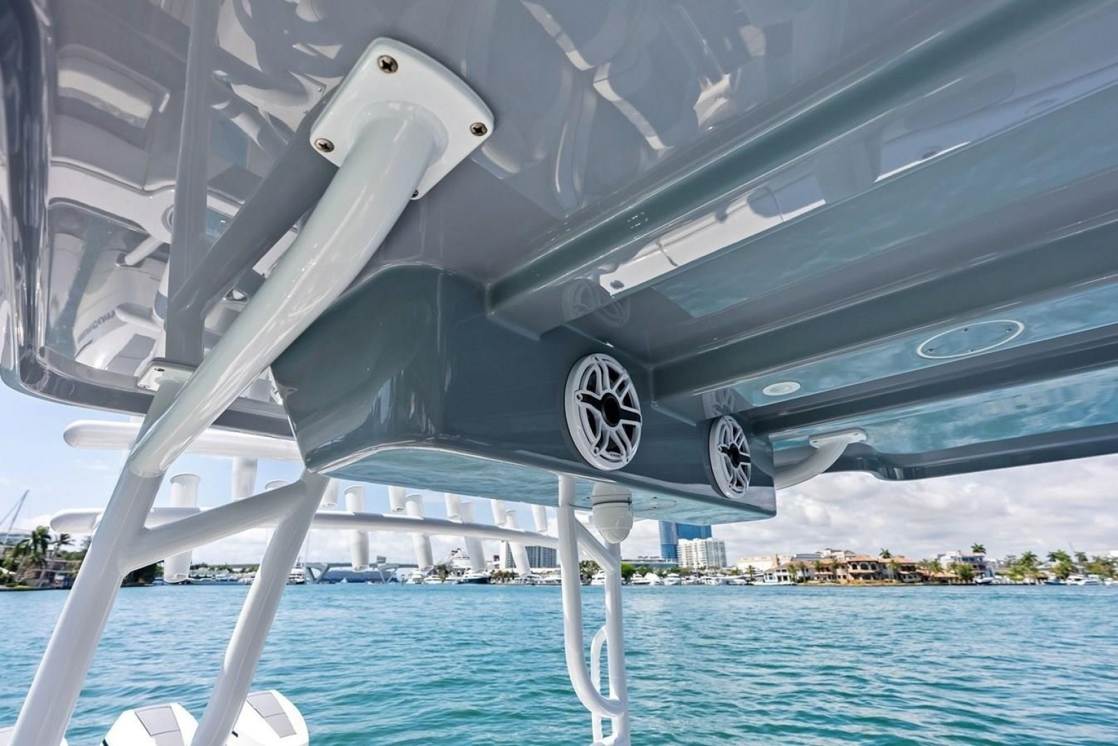 LOONEY TUNE 43ft Invincible Yacht For Sale