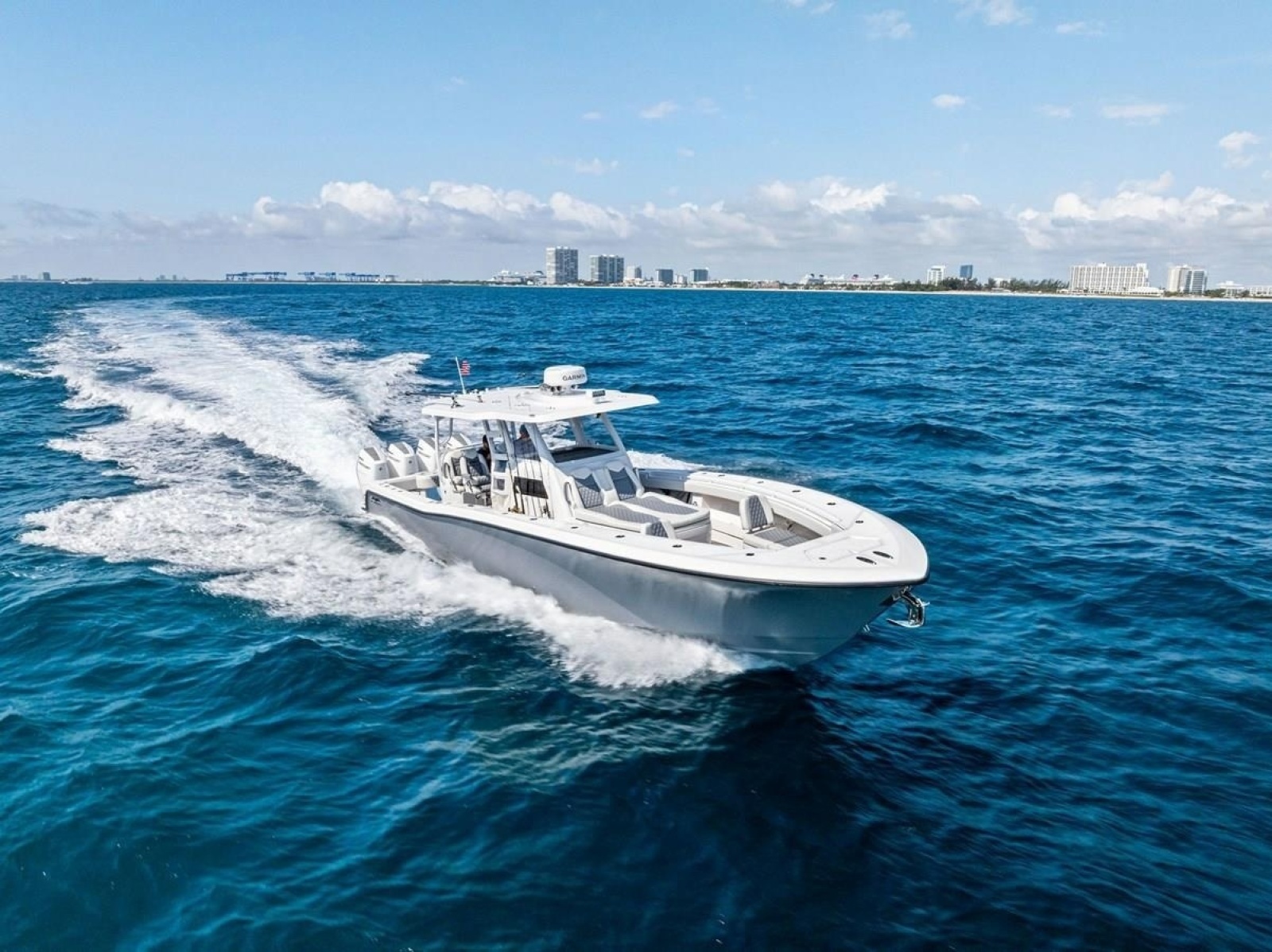 LOONEY TUNE 43ft Invincible Yacht For Sale