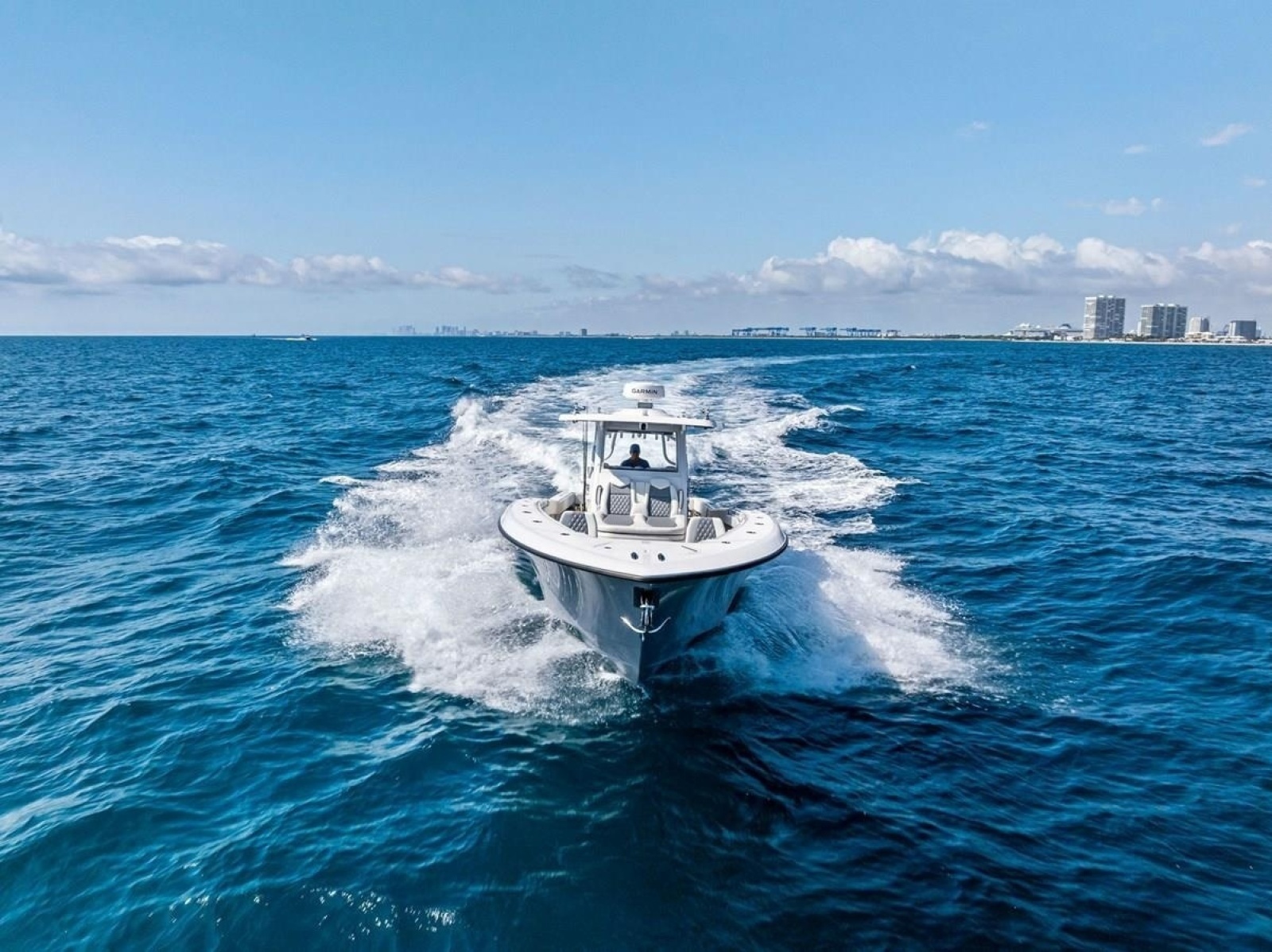 LOONEY TUNE 43ft Invincible Yacht For Sale