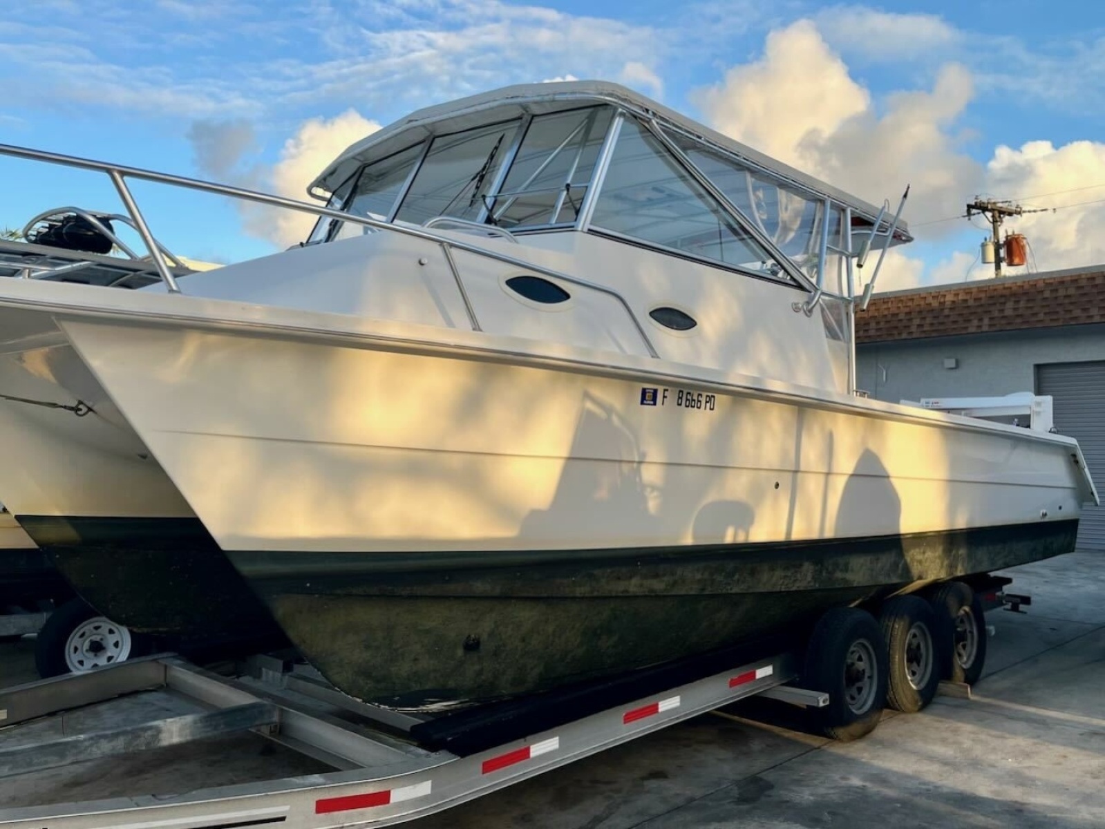 32ft Twin Vee Yacht For Sale