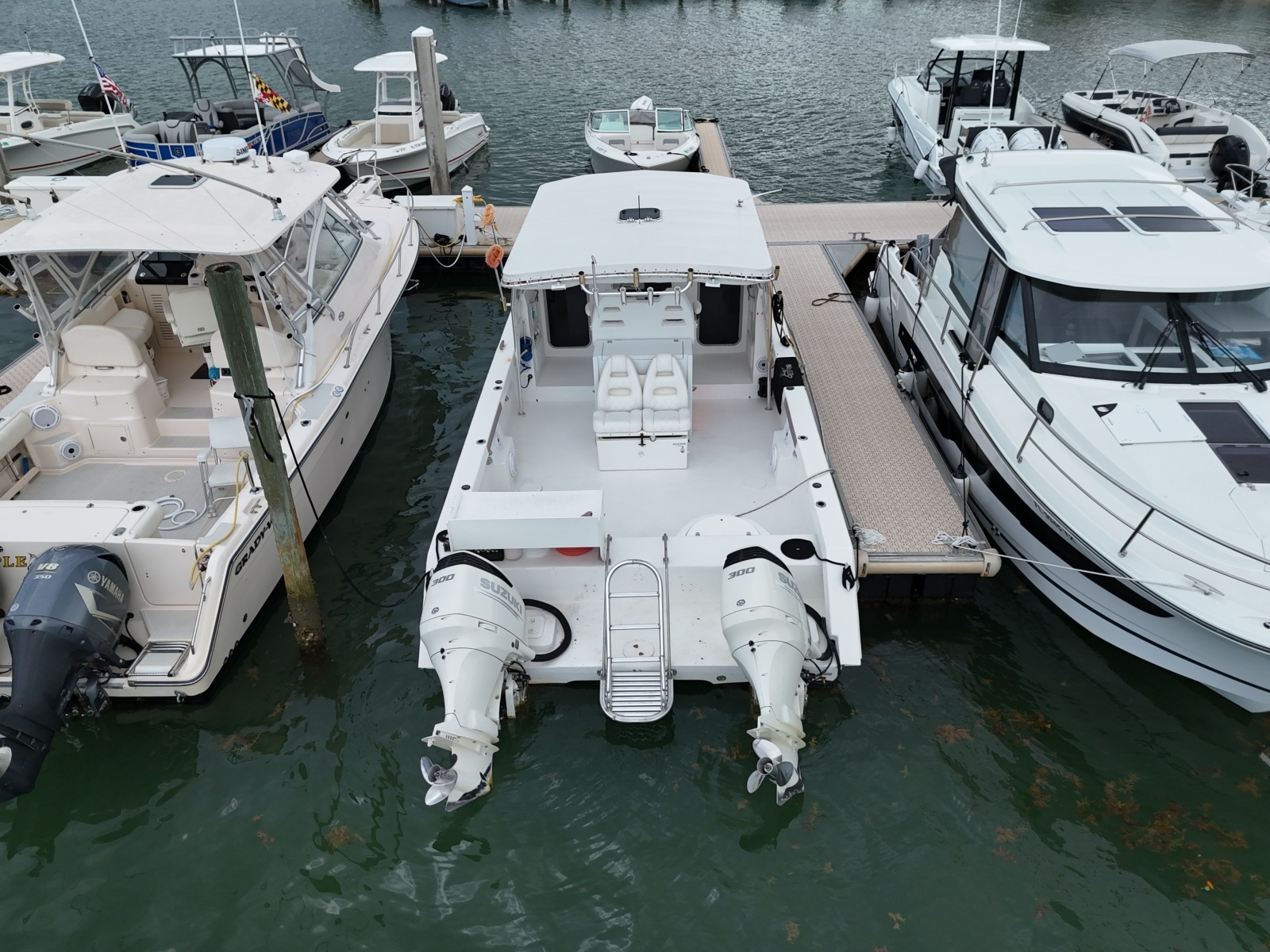 2011 Twin Vee Weekender