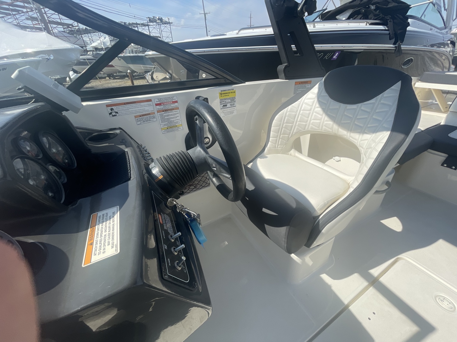 2019 Bayliner VR6 Bowrider I/O