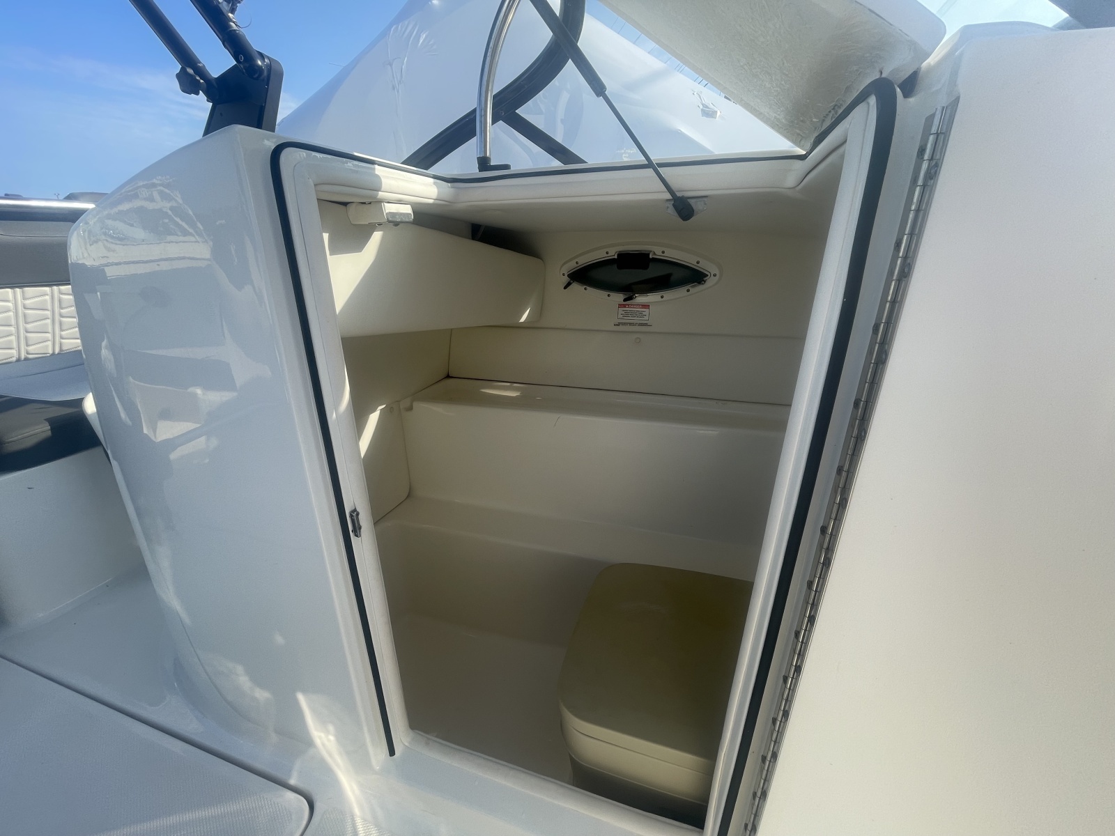 2019 Bayliner VR6 Bowrider I/O