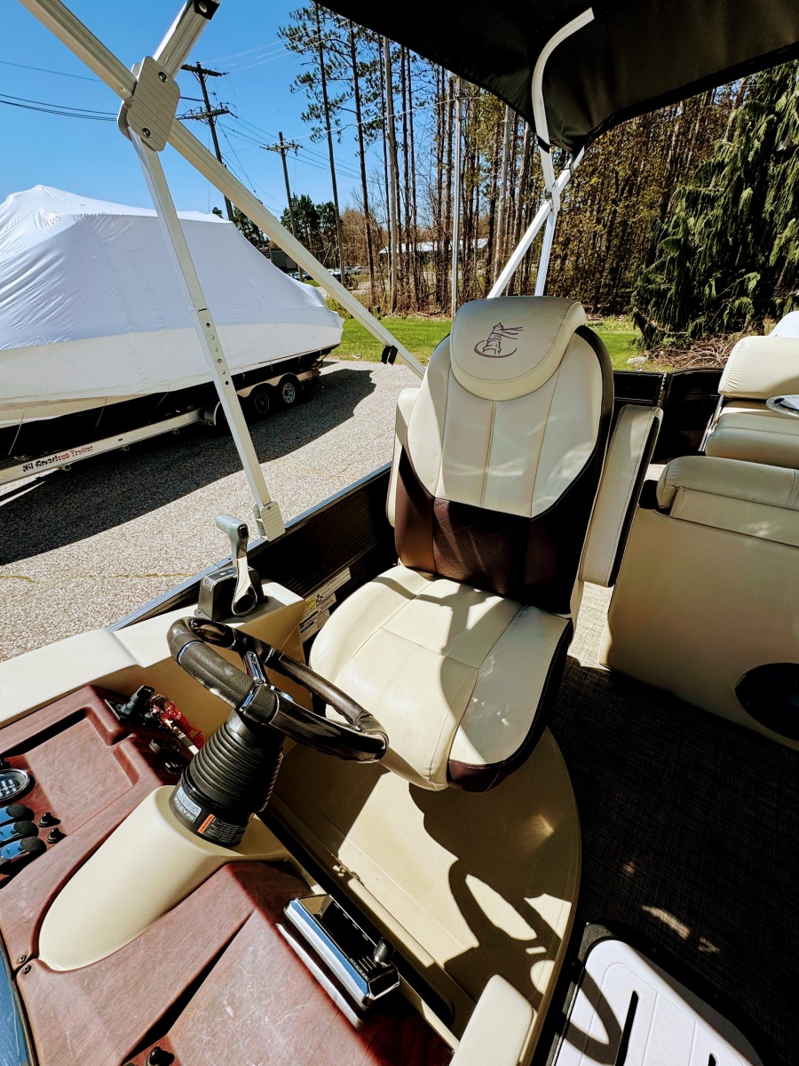 2016 Misty Harbor 2385 Skye SL