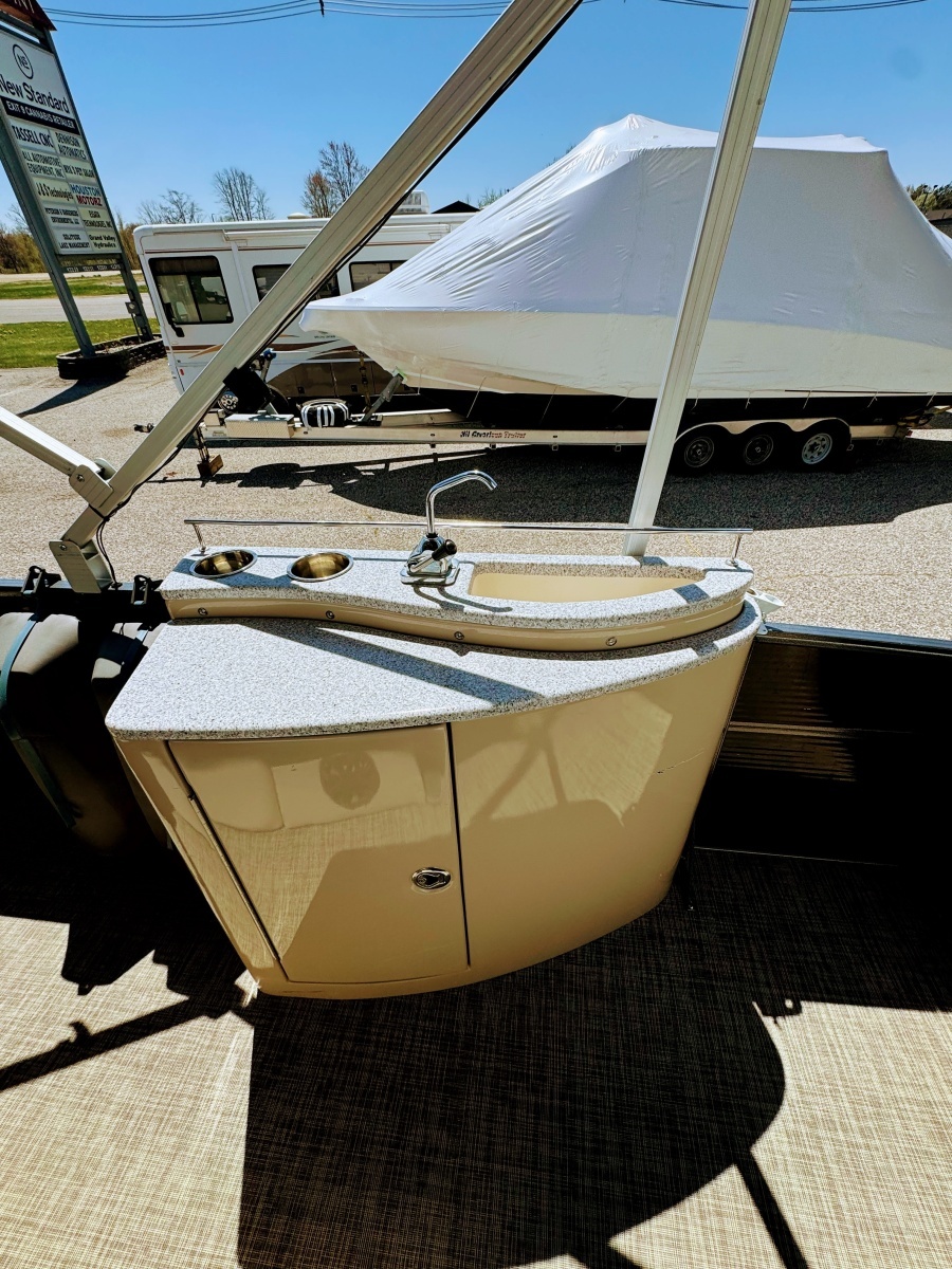 2016 Misty Harbor 2385 Skye SL