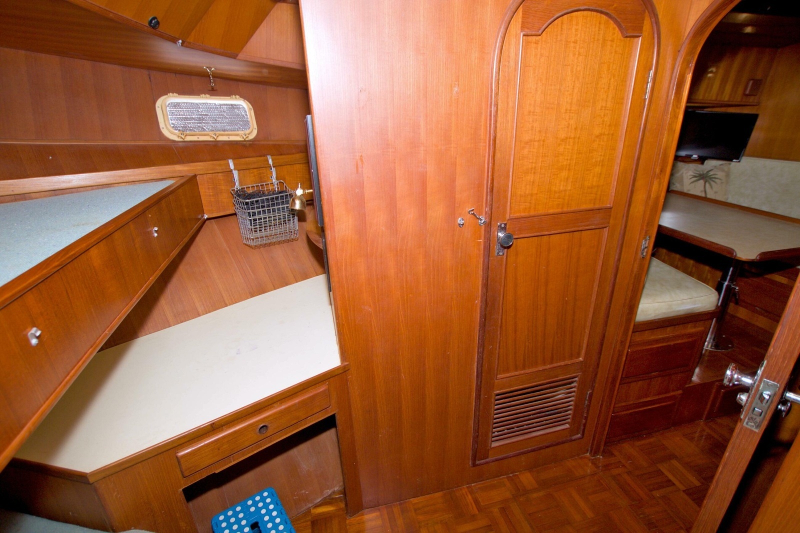 Consaltant 42ft Present Yachts Yacht For Sale
