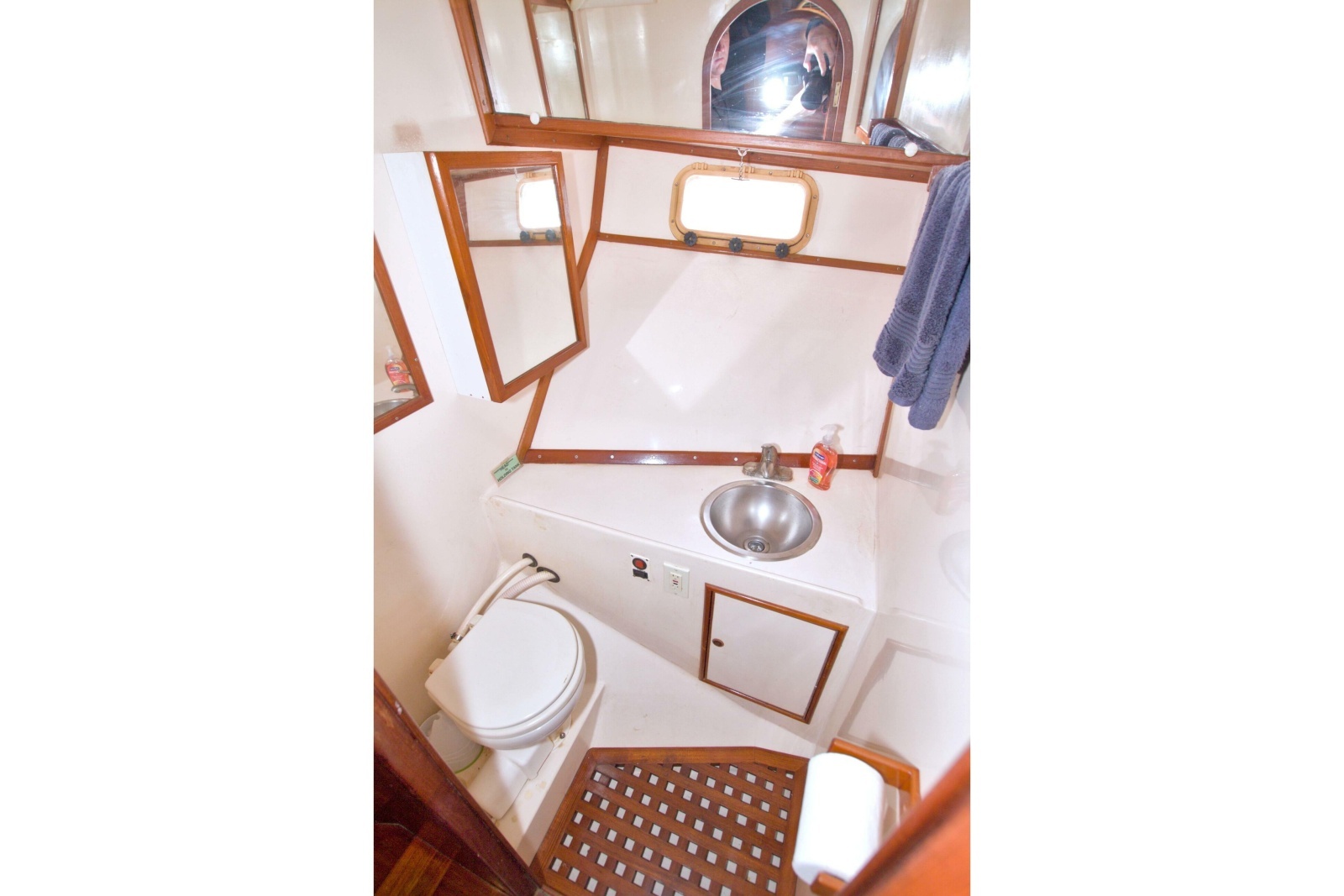 Consaltant 42ft Present Yachts Yacht For Sale