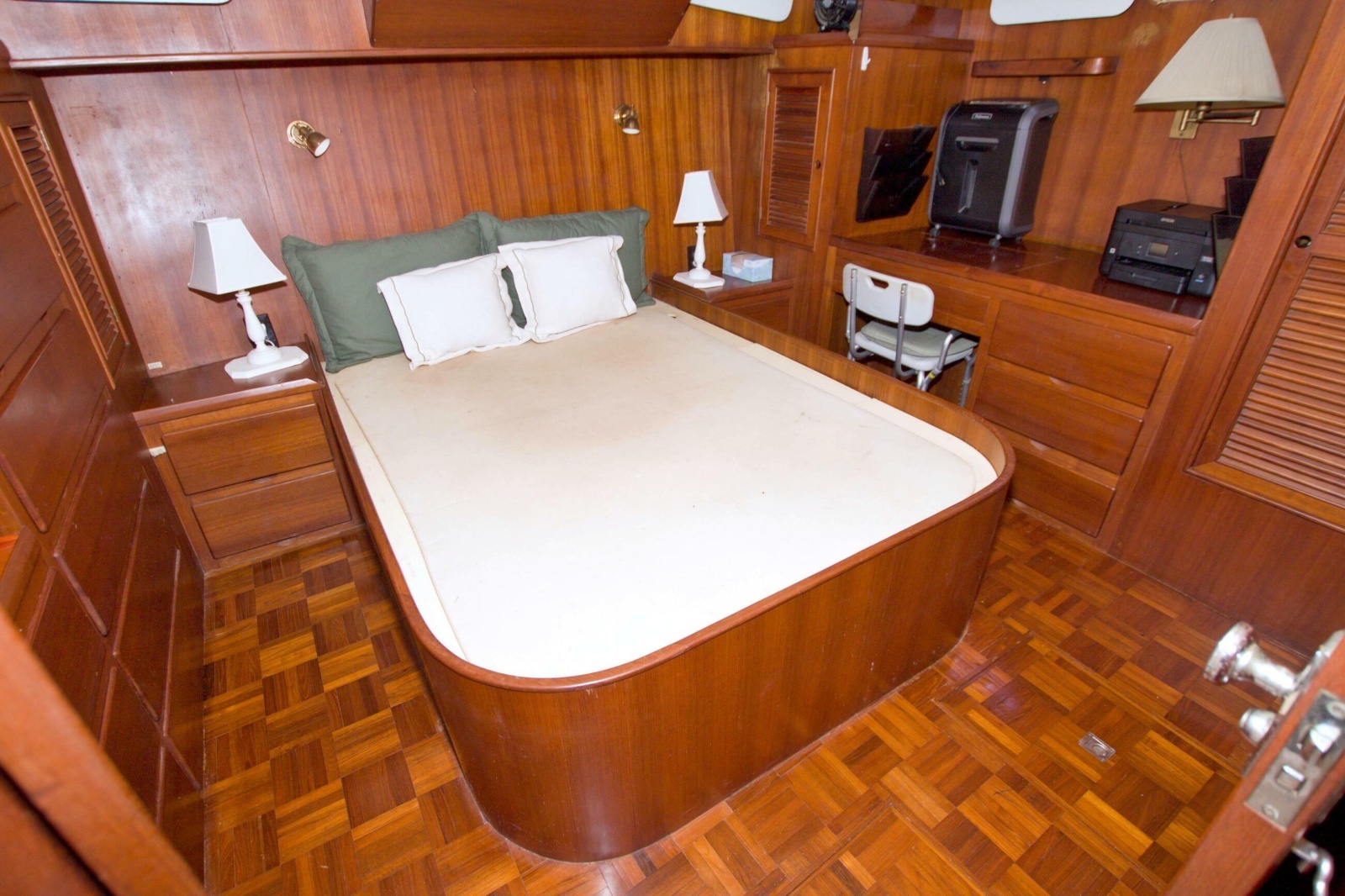 Consaltant 42ft Present Yachts Yacht For Sale