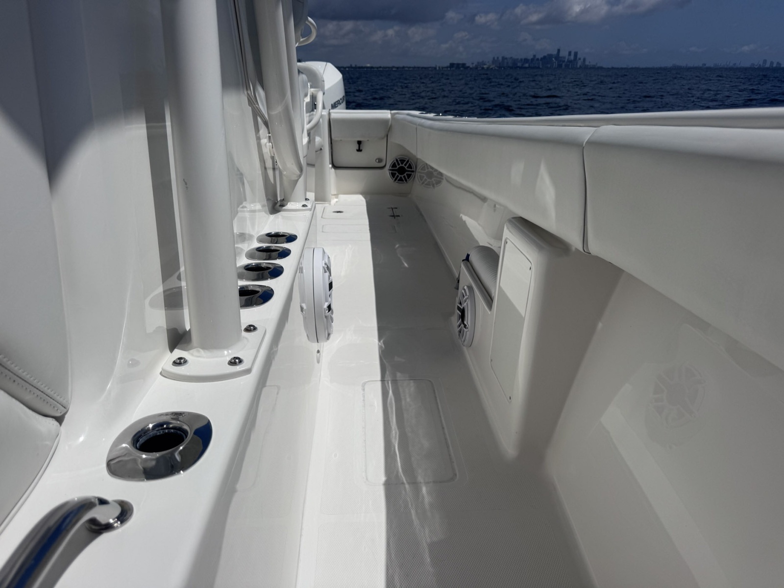 2023 SeaVee 290B