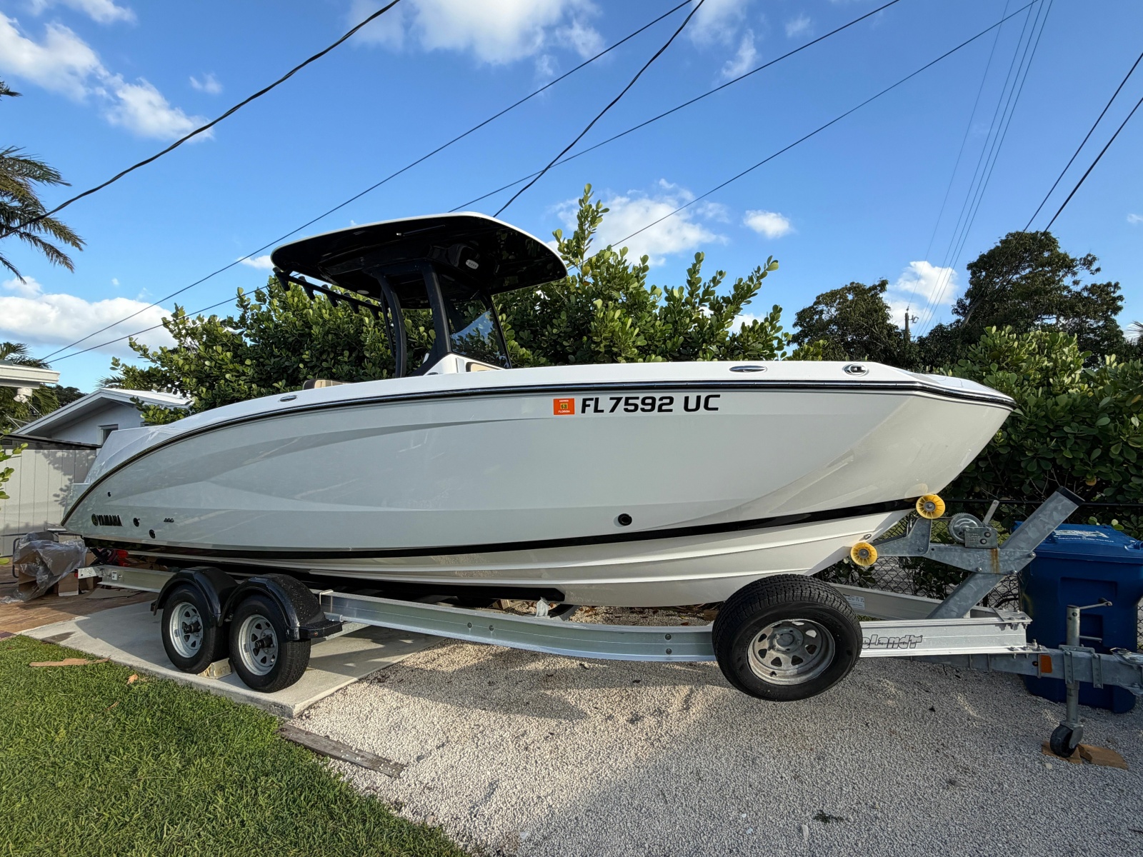 2024 Yamaha Boats 255 FSH Sport H