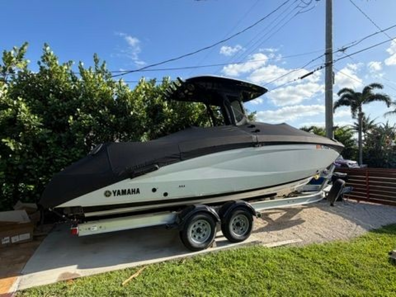 2024 Yamaha Boats 255 FSH Sport H