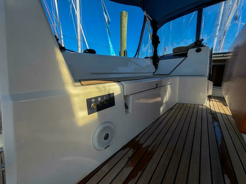 2022 Beneteau 40.1