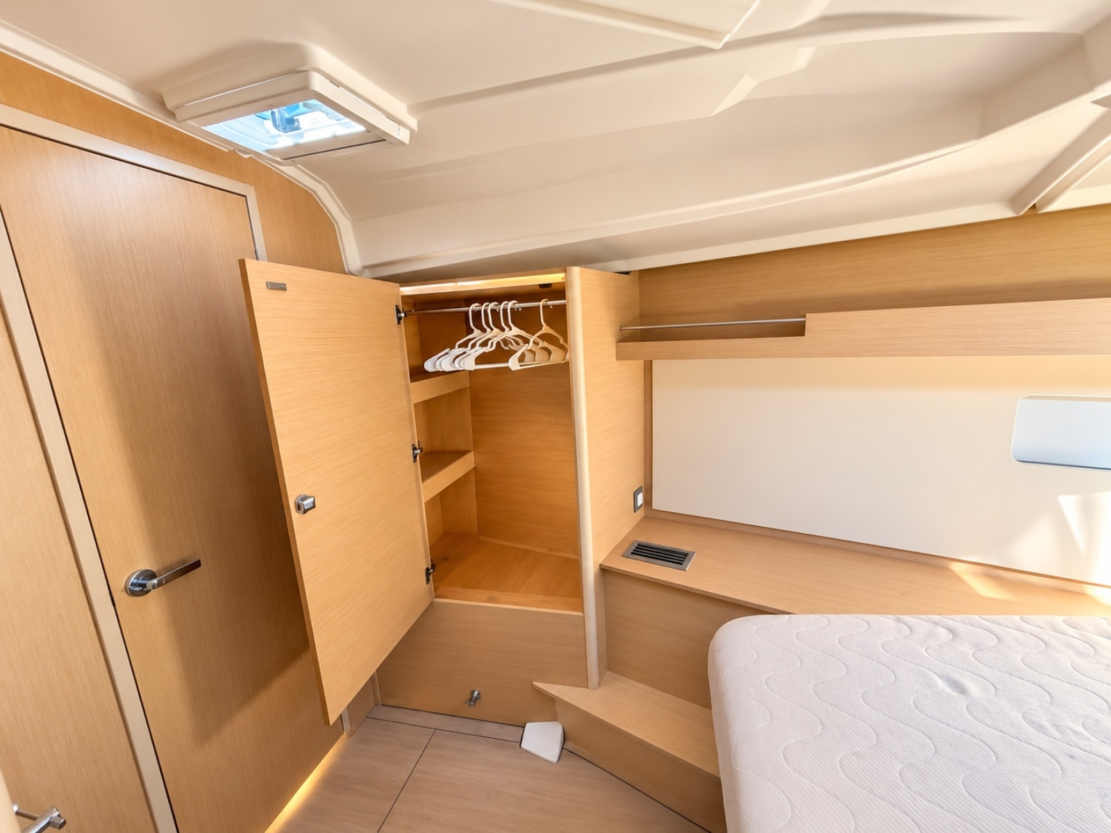 2022 Beneteau 40.1