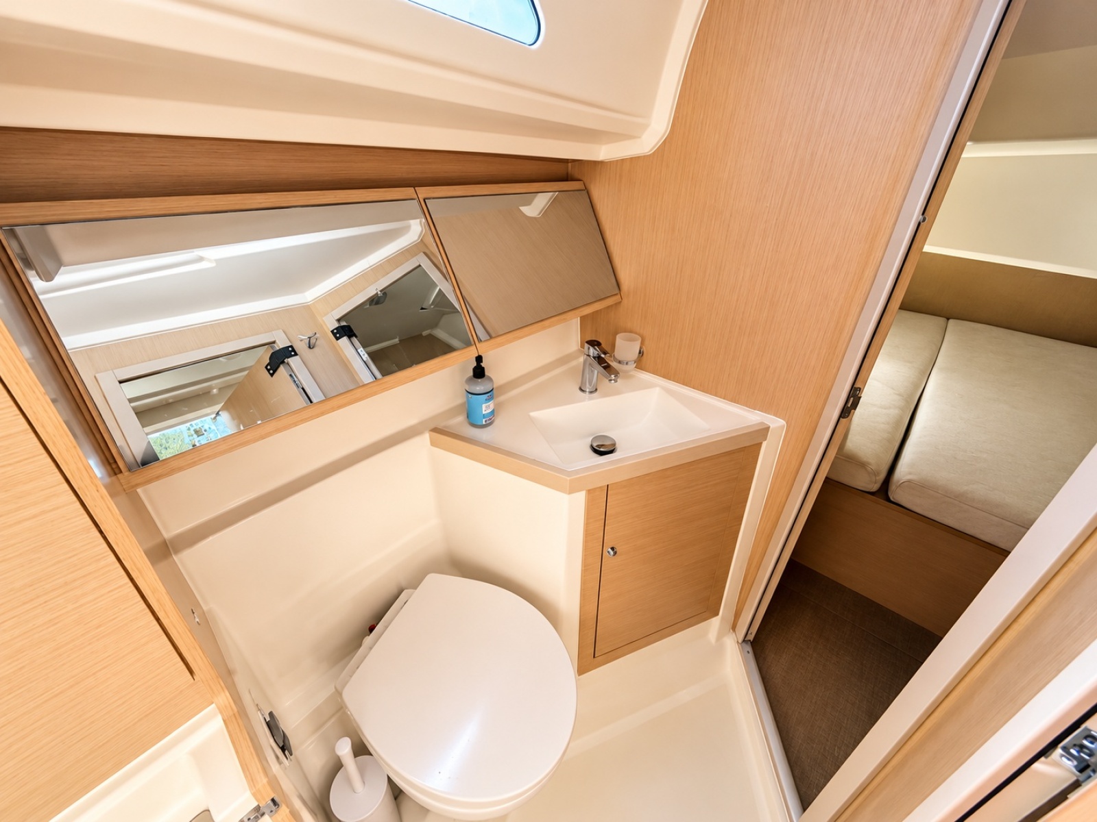2022 Beneteau 40.1
