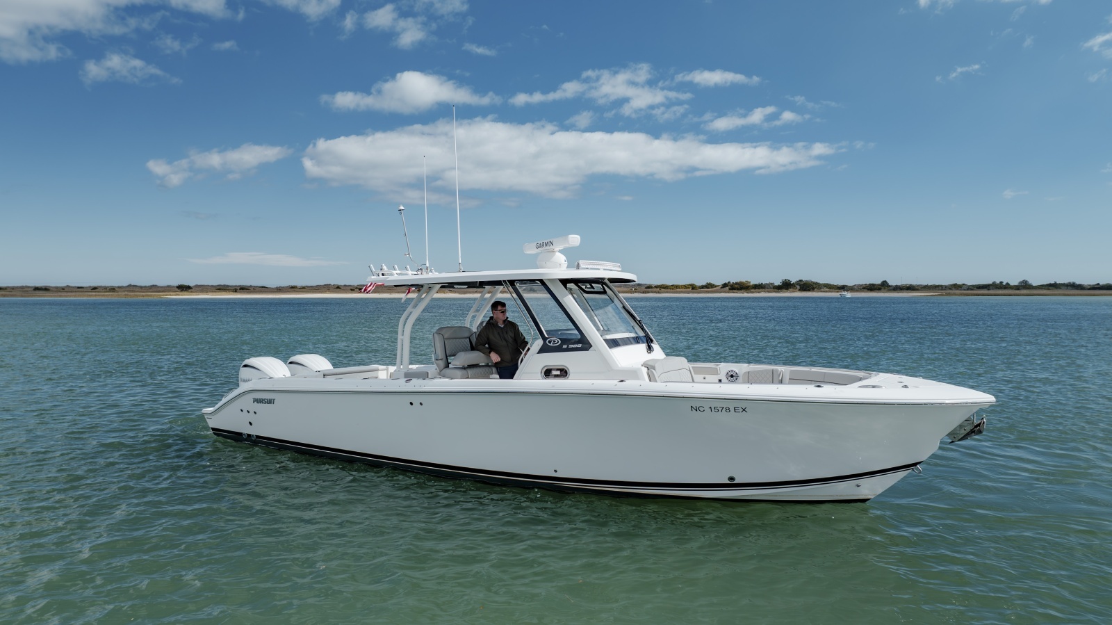 2022 Pursuit 328S Sport