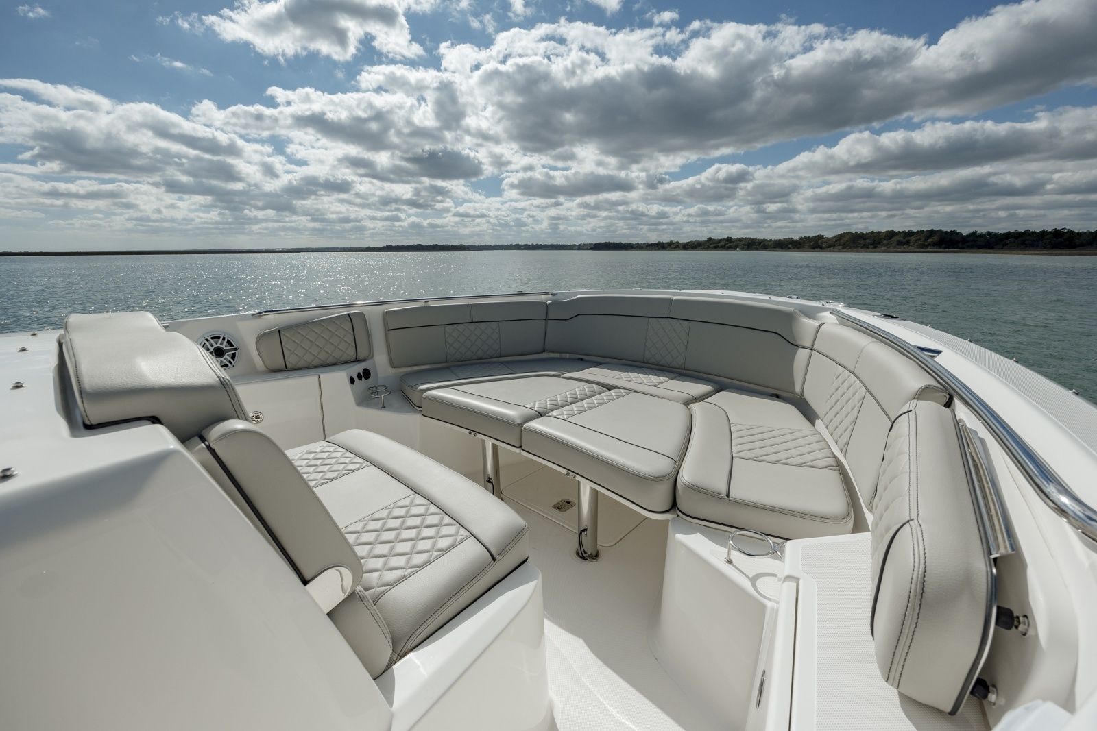 2022 Pursuit 328S Sport