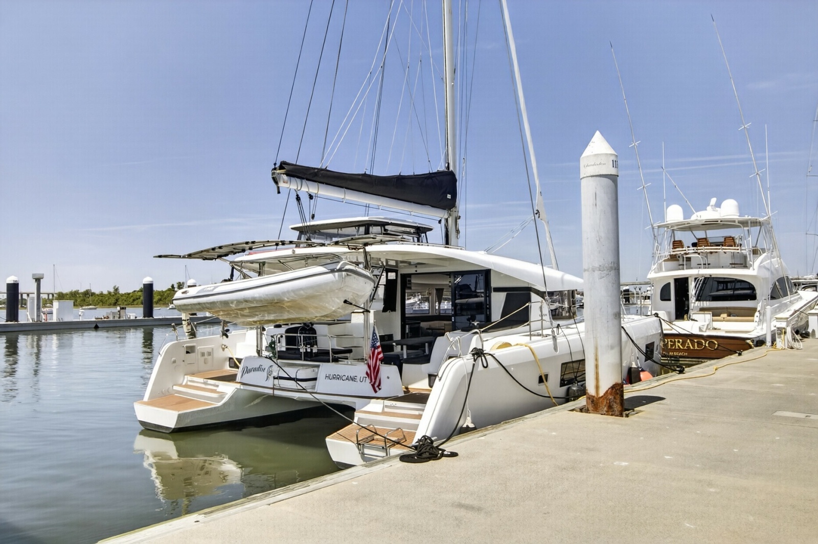 Paradise 42ft Lagoon Yacht For Sale