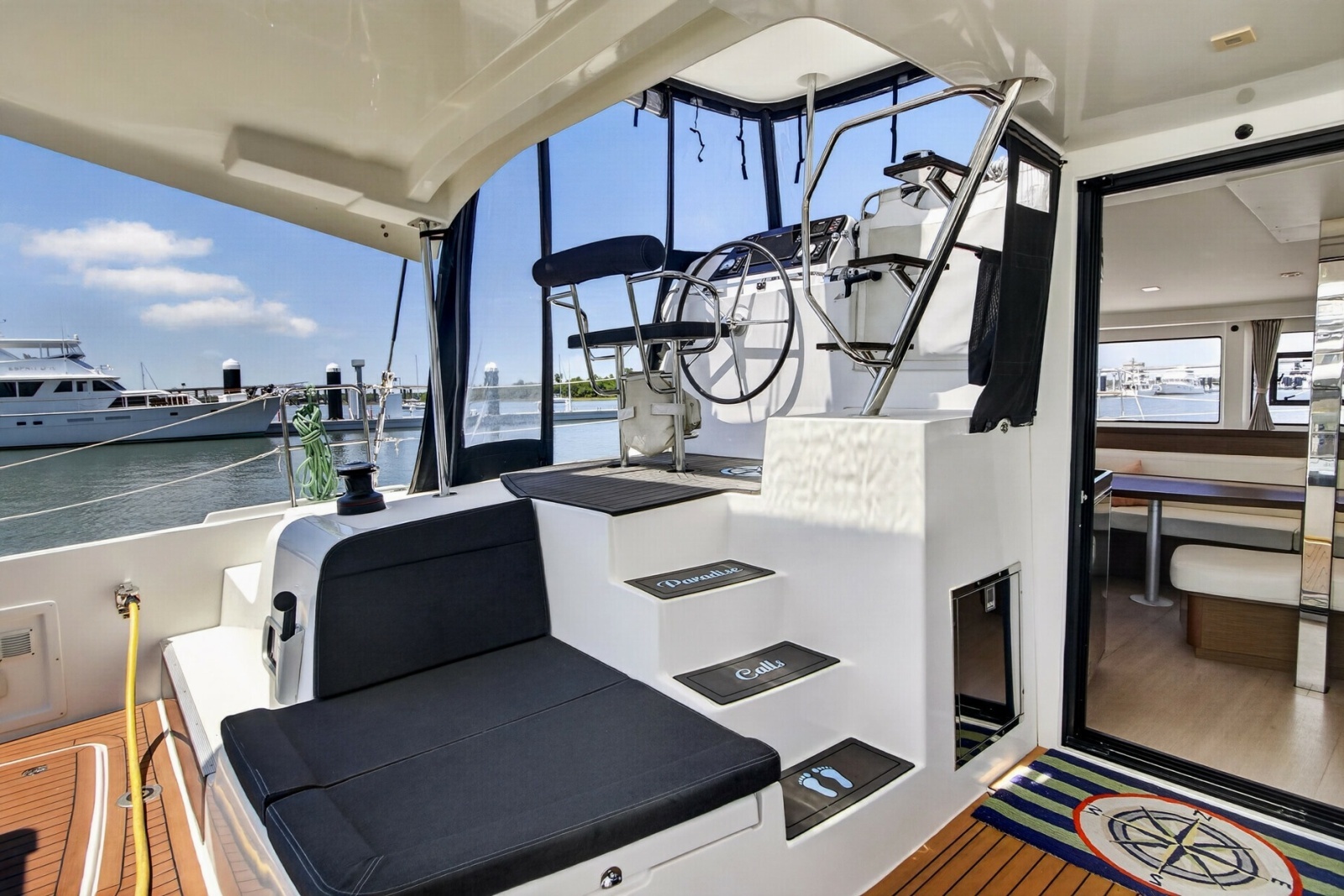 Paradise 42ft Lagoon Yacht For Sale