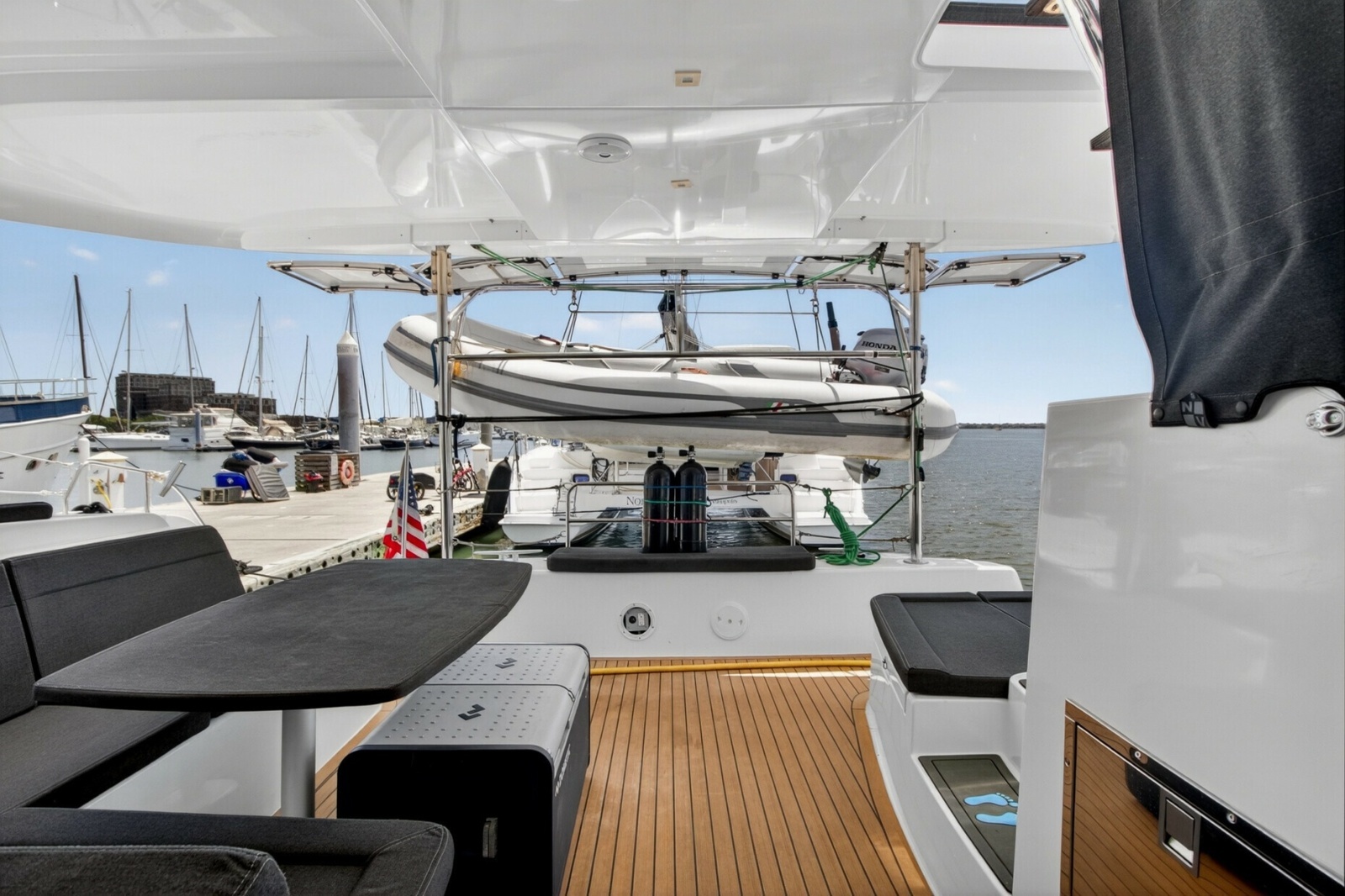 Paradise 42ft Lagoon Yacht For Sale